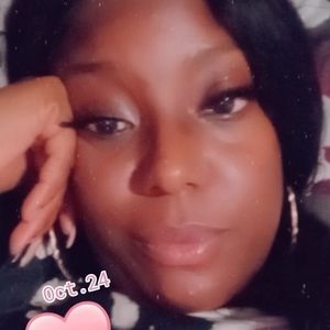 Meet your Posher, Alicia